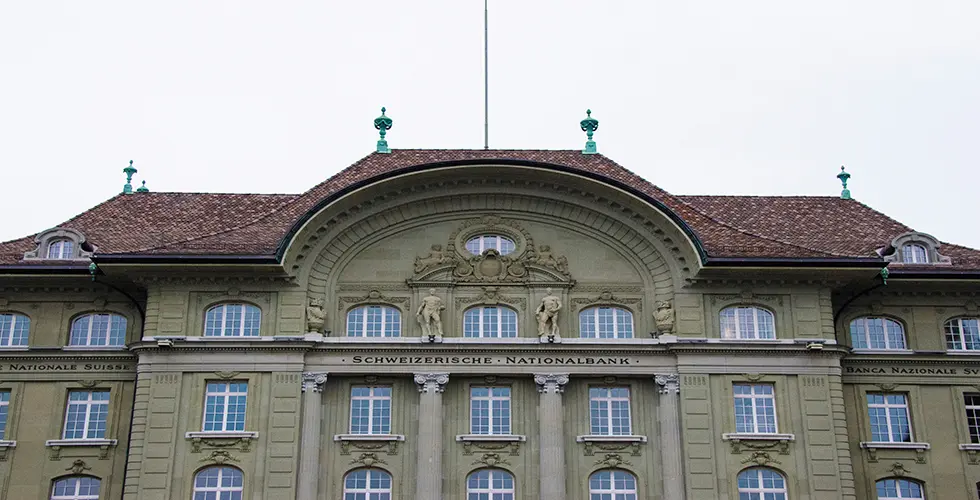 SNB lockert ihre restriktive Geldpolitik